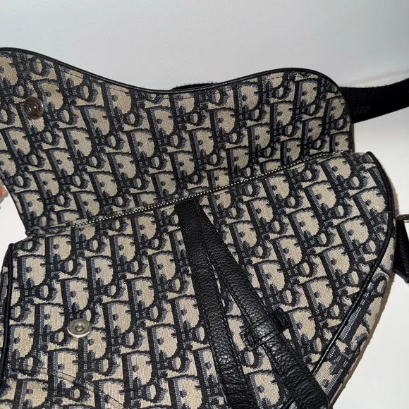 Dior Messenger Bag - Picture 6 of 8